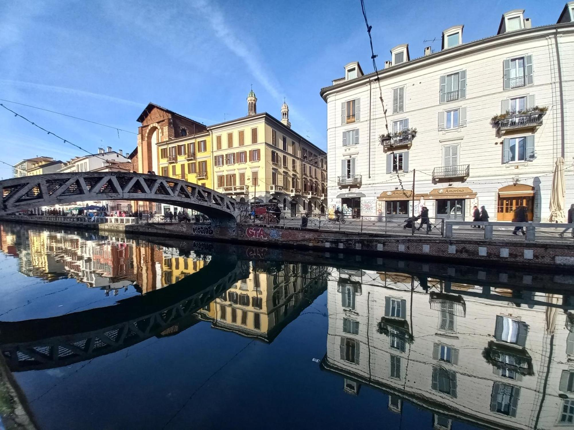 Uptoyou Milán Exteriér fotografie